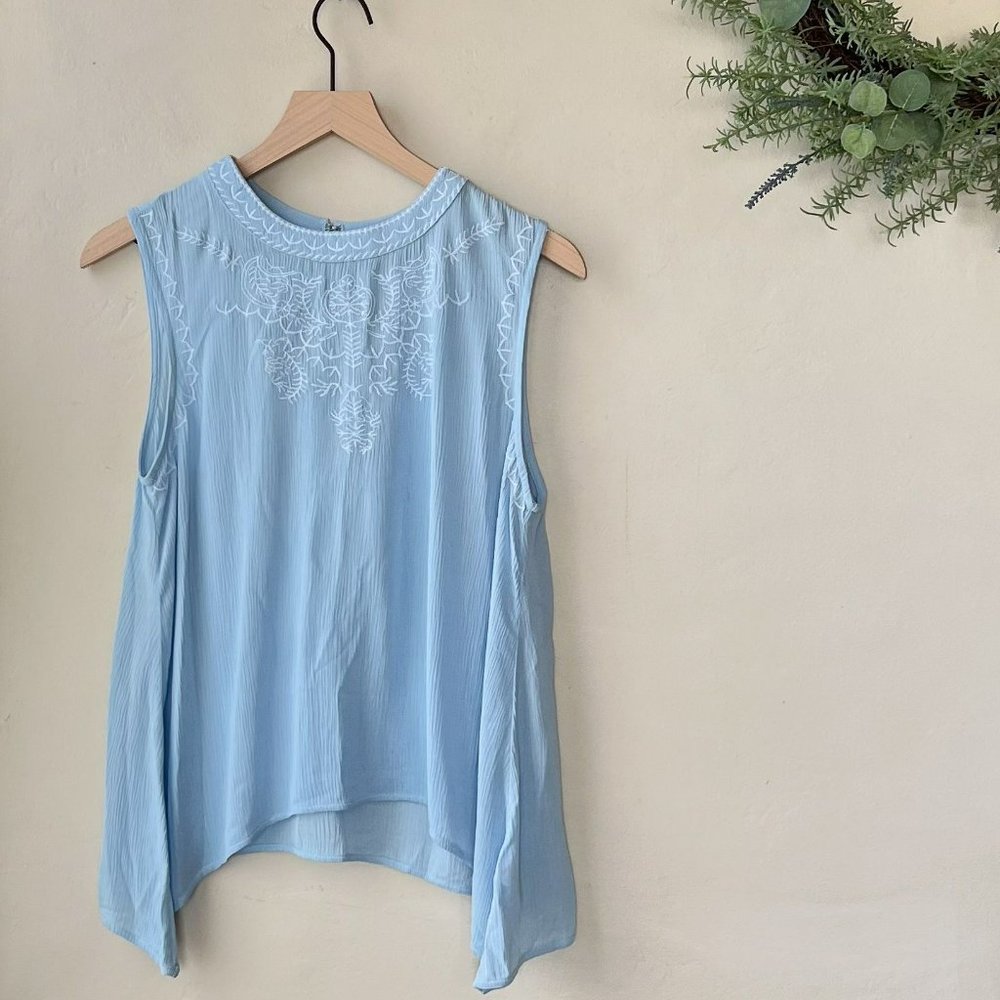 R1893 Embroidered Boho Sleeveless Blouse